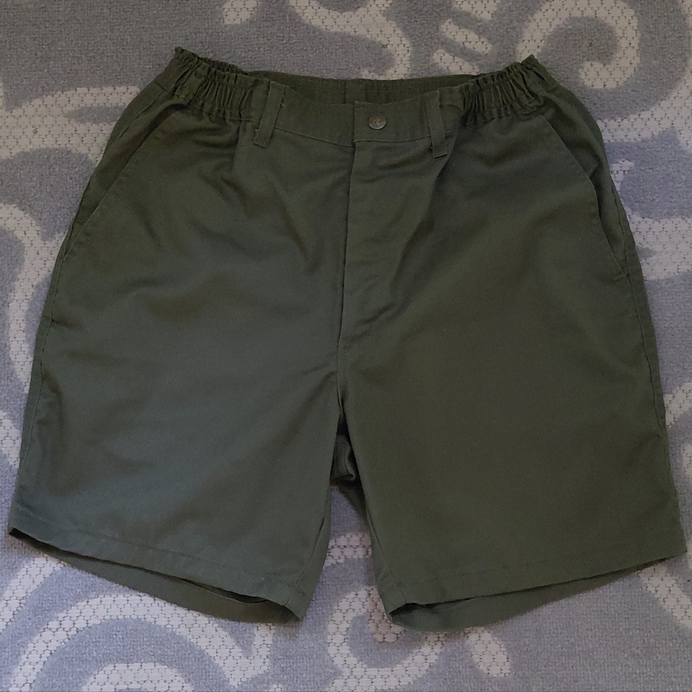 Boy Scouts Official Uniform Olive Vintage Chino Camping Shorts. Size 32.